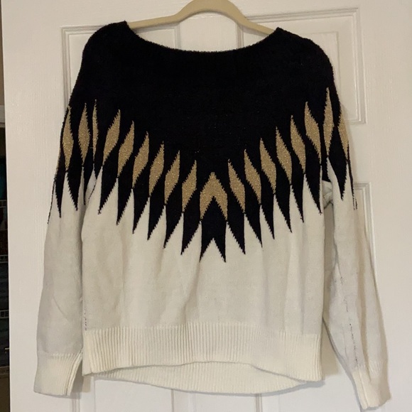 Express Sweater - Picture 5 of 5